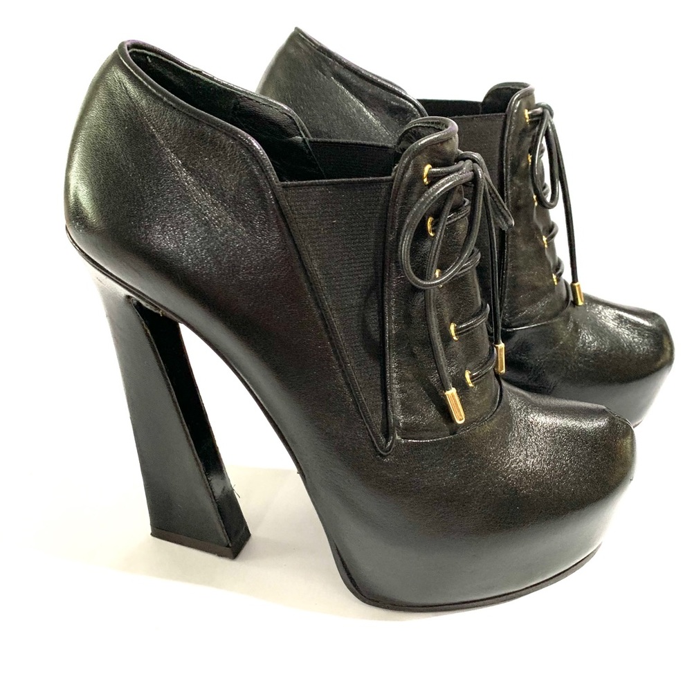 Unique designer shoes, Made in Italy.